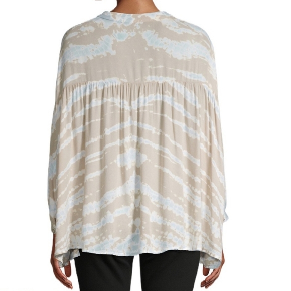Young Fabulous & Broke Tan Blue Tie Dye Blouse - Picture 3 of 12